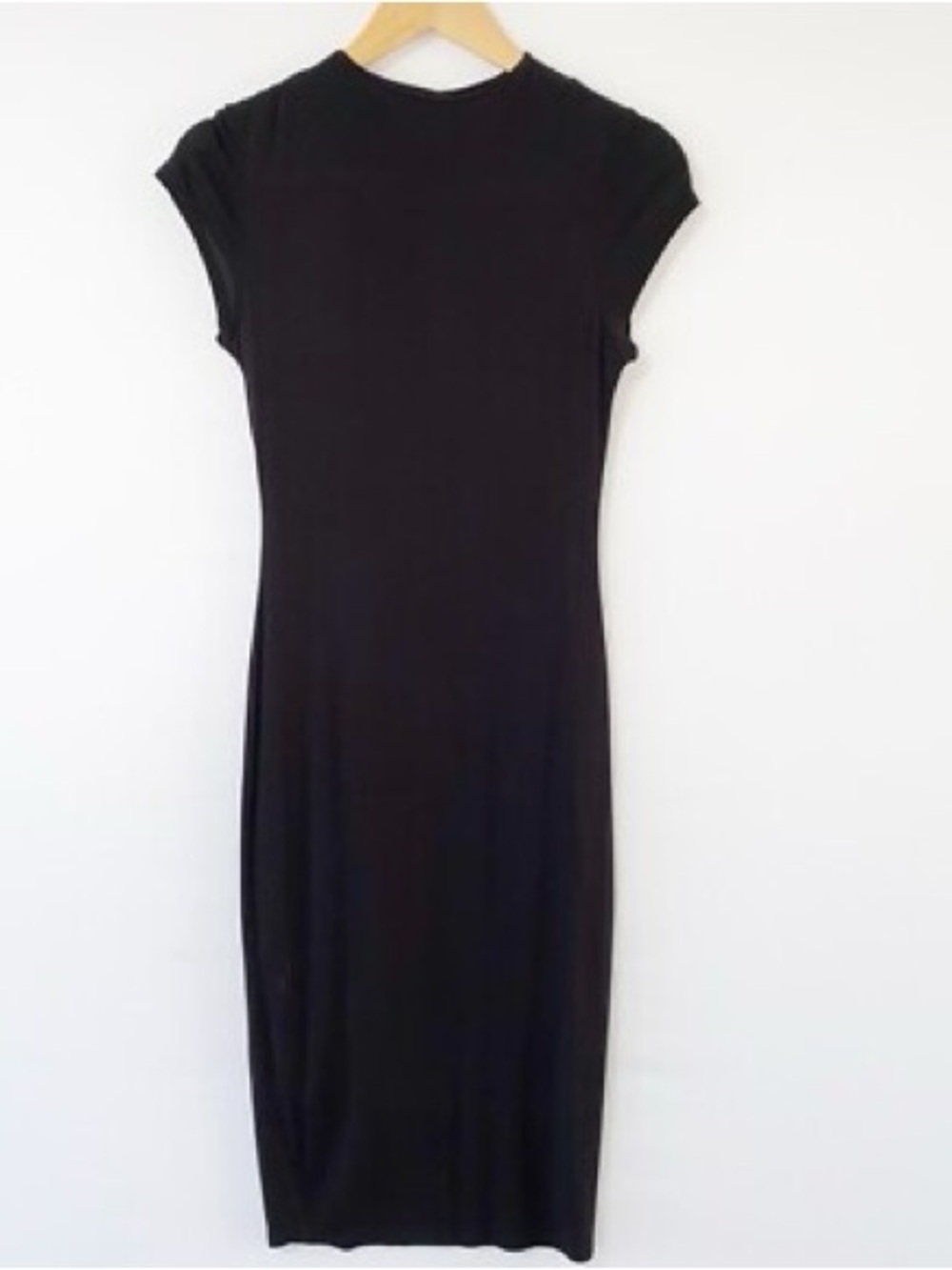 Stella Luce Black Cap-Sleeve Midi Dress